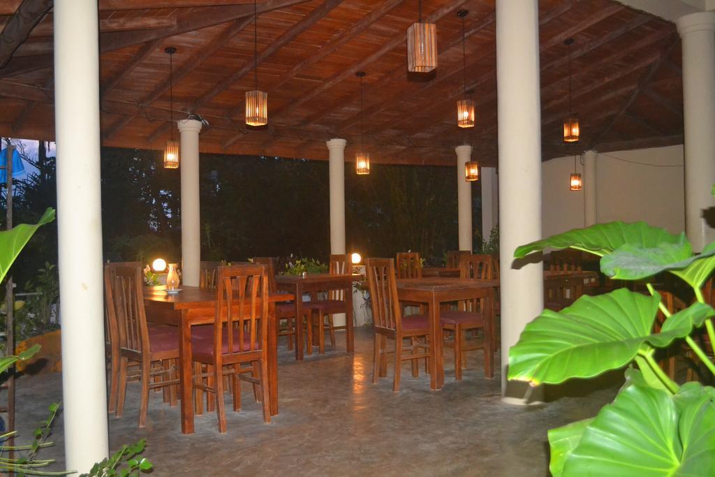 Surf Lanka Hotel Матара Екстериор снимка